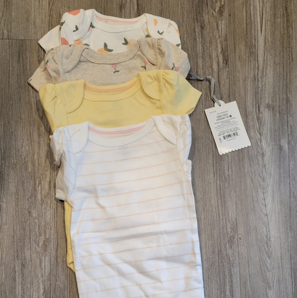 0-3 Months | 4 pack onsies - Picture 2 of 6